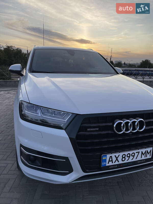 Позашляховик / Кросовер Audi Q7 2018 в Харкові