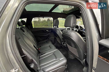 Внедорожник / Кроссовер Audi Q7 2016 в 