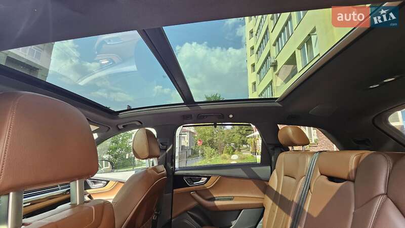 Позашляховик / Кросовер Audi Q7 2016 в Хмельницькому