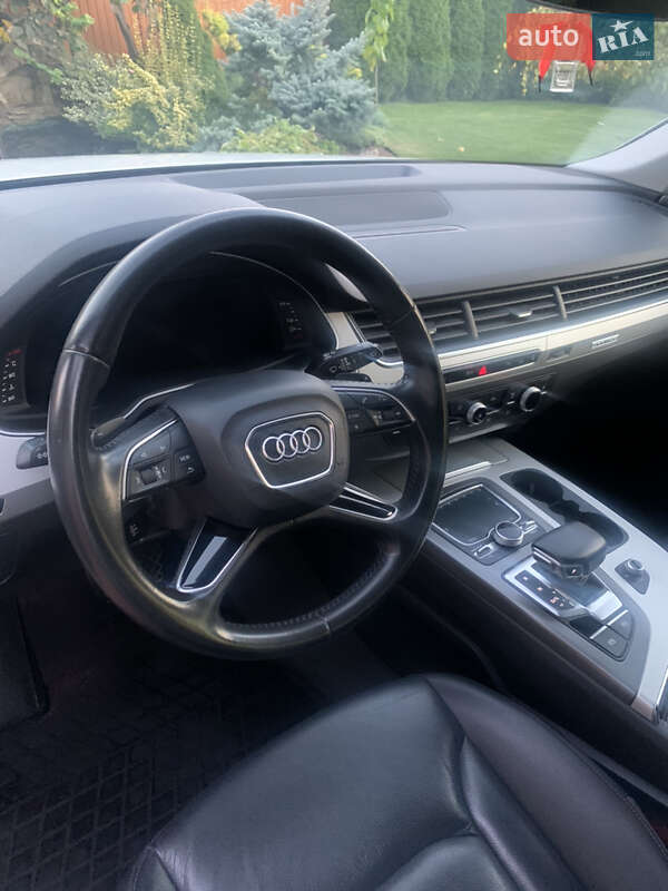 Внедорожник / Кроссовер Audi Q7 2015 в Тернополе