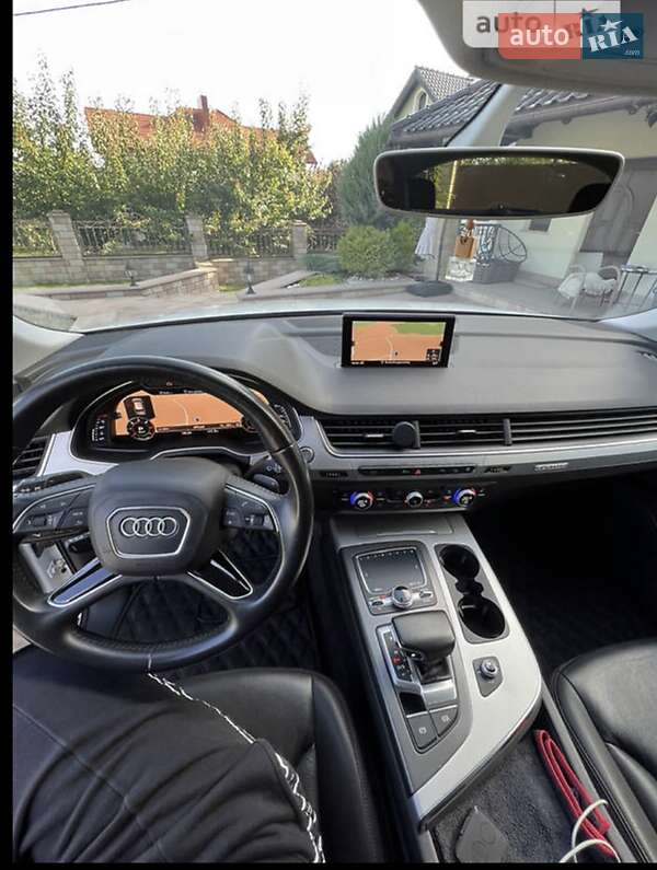 Внедорожник / Кроссовер Audi Q7 2015 в Тернополе