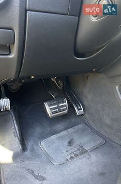 Внедорожник / Кроссовер Audi Q7 2011 в 