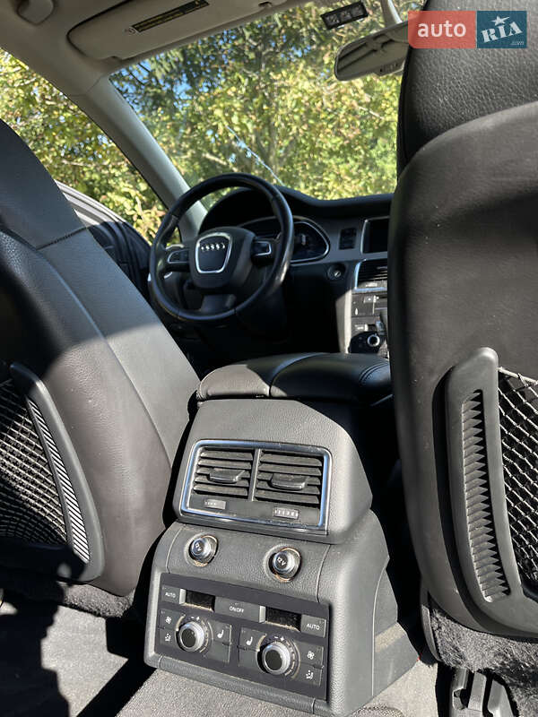 Внедорожник / Кроссовер Audi Q7 2011 в Львове