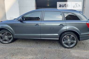 Внедорожник / Кроссовер Audi Q7 2012 в Ромнах