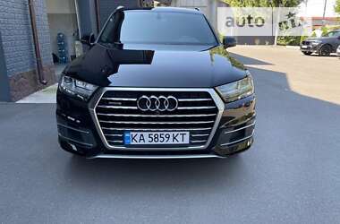 Позашляховик / Кросовер Audi Q7 2017 в Києві