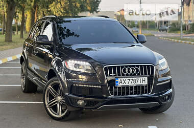 Внедорожник / Кроссовер Audi Q7 2015 в Киеве