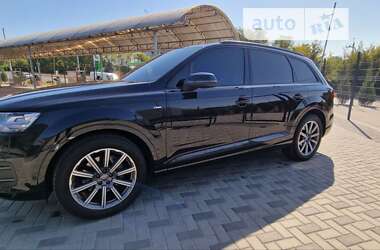 Позашляховик / Кросовер Audi Q7 2018 в Полтаві