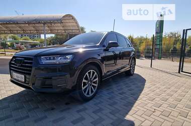 Позашляховик / Кросовер Audi Q7 2018 в Полтаві