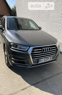 Внедорожник / Кроссовер Audi Q7 2018 в Полтаве