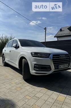 Позашляховик / Кросовер Audi Q7 2018 в Львові