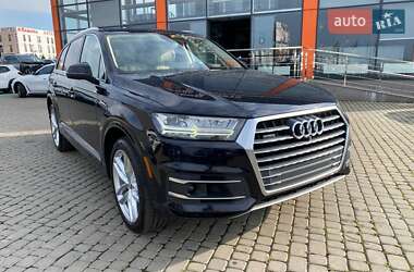 Позашляховик / Кросовер Audi Q7 2016 в 