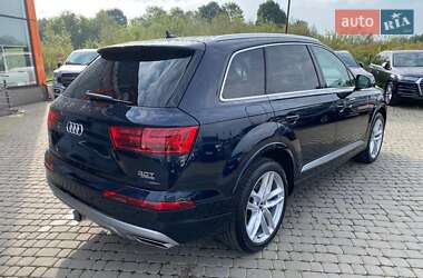Позашляховик / Кросовер Audi Q7 2016 в 