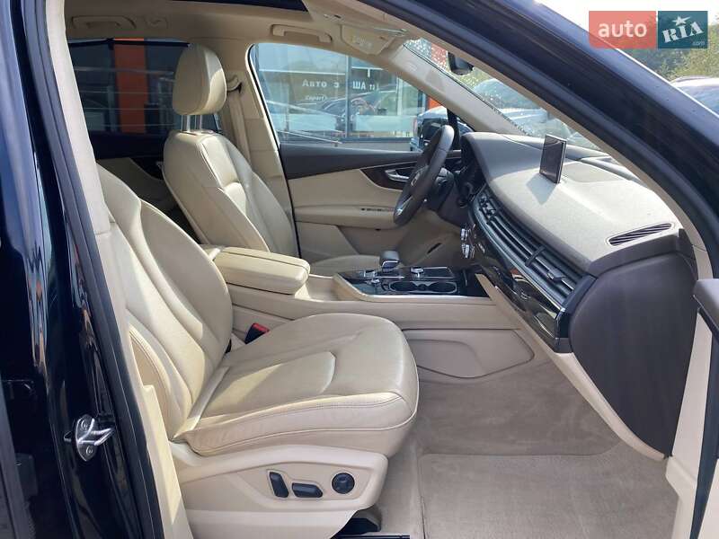 Внедорожник / Кроссовер Audi Q7 2016 в Львове