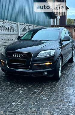 Позашляховик / Кросовер Audi Q7 2009 в 