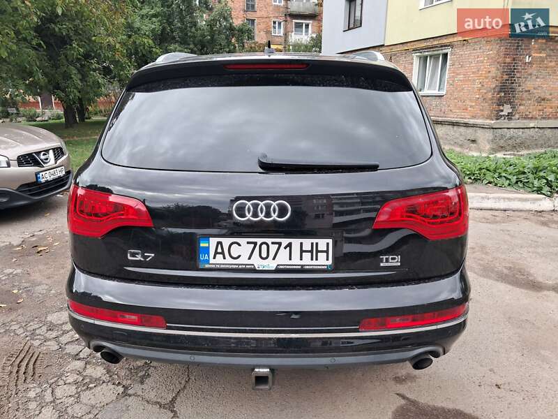 Внедорожник / Кроссовер Audi Q7 2010 в Нововолынске