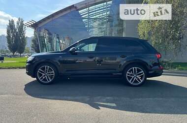 Внедорожник / Кроссовер Audi Q7 2020 в Киеве