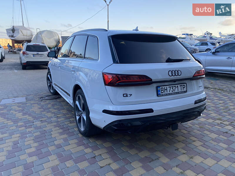 Позашляховик / Кросовер Audi Q7 2020 в Одесі