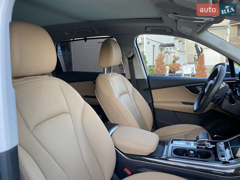 Позашляховик / Кросовер Audi Q7 2020 в Одесі