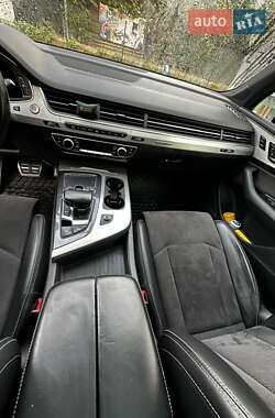 Внедорожник / Кроссовер Audi Q7 2017 в Львове
