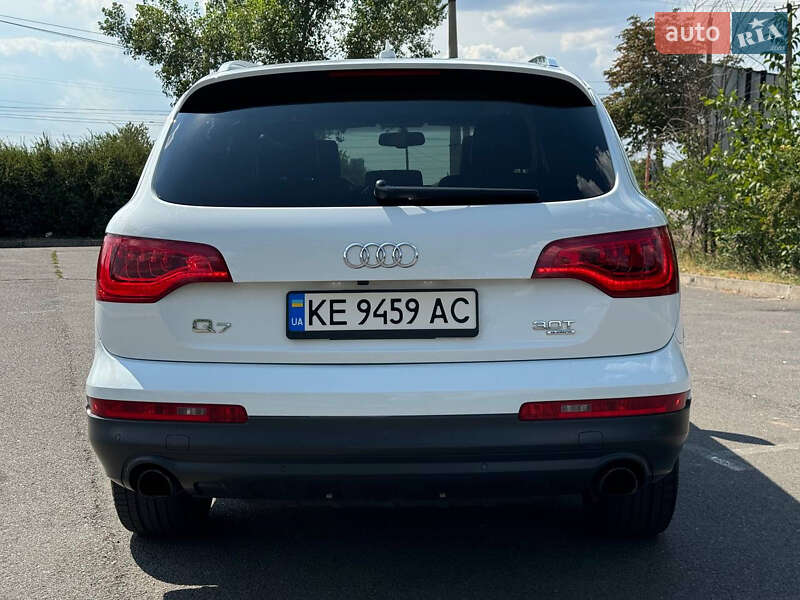 Позашляховик / Кросовер Audi Q7 2013 в Сумах