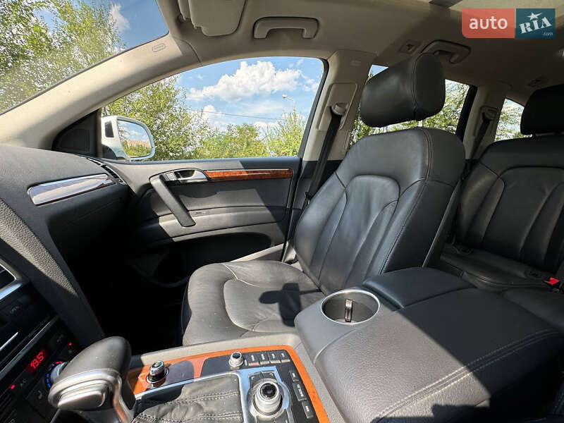 Позашляховик / Кросовер Audi Q7 2013 в Сумах
