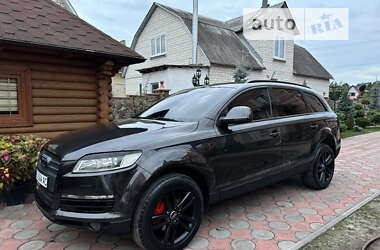 Позашляховик / Кросовер Audi Q7 2007 в Вараші