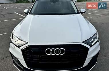 Позашляховик / Кросовер Audi Q7 2020 в Ужгороді