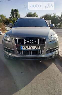 Позашляховик / Кросовер Audi Q7 2012 в Києві