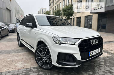 Внедорожник / Кроссовер Audi Q7 2020 в Киеве