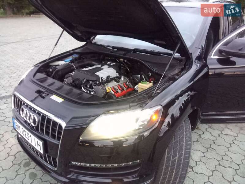 Позашляховик / Кросовер Audi Q7 2014 в Рівному