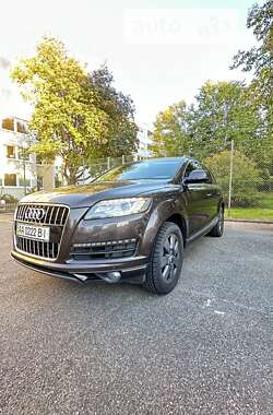 Внедорожник / Кроссовер Audi Q7 2012 в Киеве