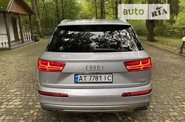 Внедорожник / Кроссовер Audi Q7 2018 в 