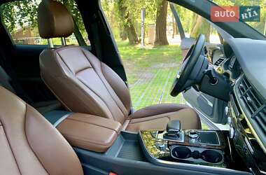 Внедорожник / Кроссовер Audi Q7 2018 в 