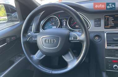 Позашляховик / Кросовер Audi Q7 2014 в 