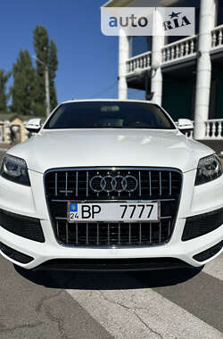 Позашляховик / Кросовер Audi Q7 2011 в Черкасах