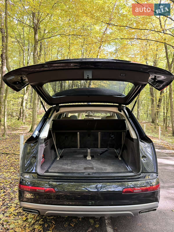 Внедорожник / Кроссовер Audi Q7 2016 в Львове