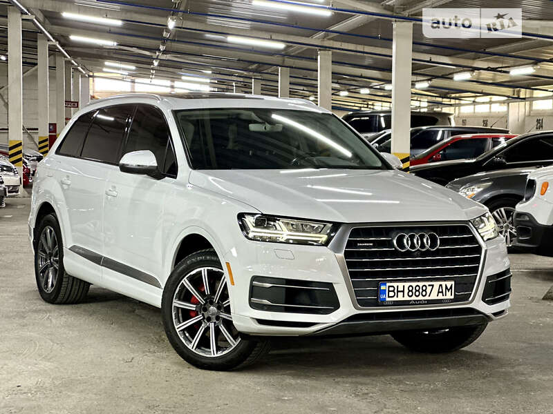 Внедорожник / Кроссовер Audi Q7 2015 в Одессе