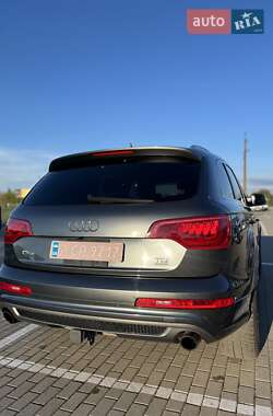 Внедорожник / Кроссовер Audi Q7 2010 в 