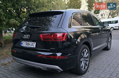 Внедорожник / Кроссовер Audi Q7 2018 в 