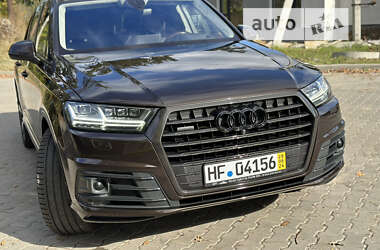 Внедорожник / Кроссовер Audi Q7 2016 в Киеве