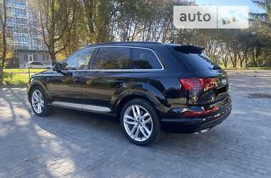 Позашляховик / Кросовер Audi Q7 2015 в Тернополі