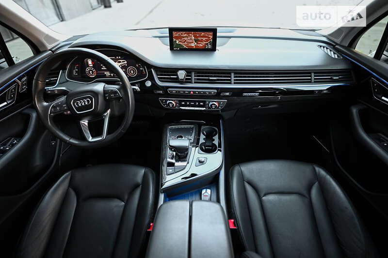 Внедорожник / Кроссовер Audi Q7 2018 в Ужгороде