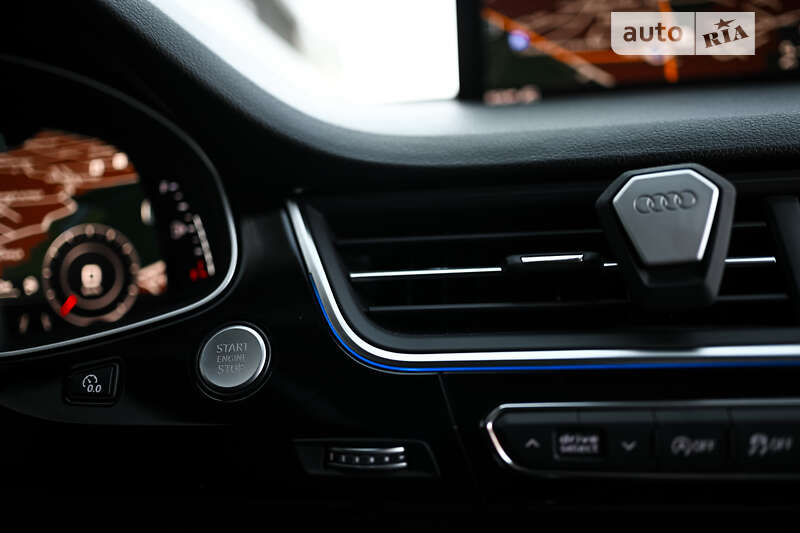 Внедорожник / Кроссовер Audi Q7 2018 в Ужгороде