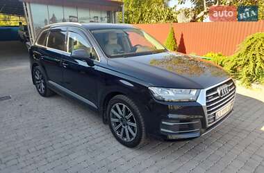 Внедорожник / Кроссовер Audi Q7 2017 в Первомайске