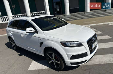 Позашляховик / Кросовер Audi Q7 2011 в Черкасах