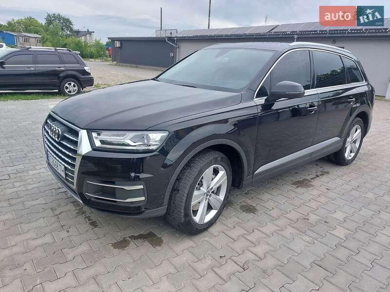 Позашляховик / Кросовер Audi Q7 2015 в Івано-Франківську