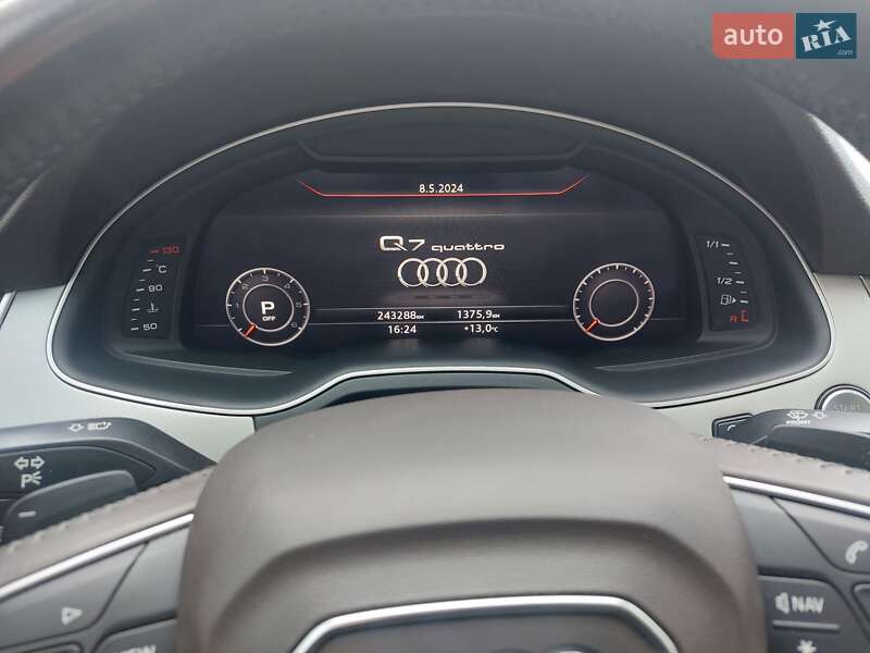 Позашляховик / Кросовер Audi Q7 2015 в Івано-Франківську