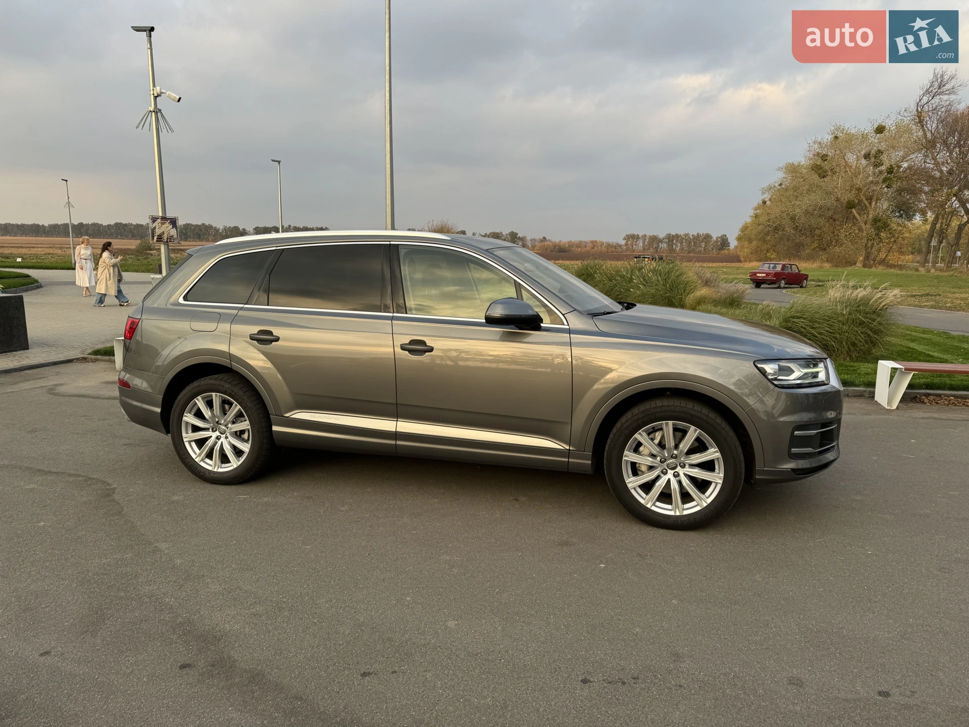 2016 Audi Q7 - мініатюра 16