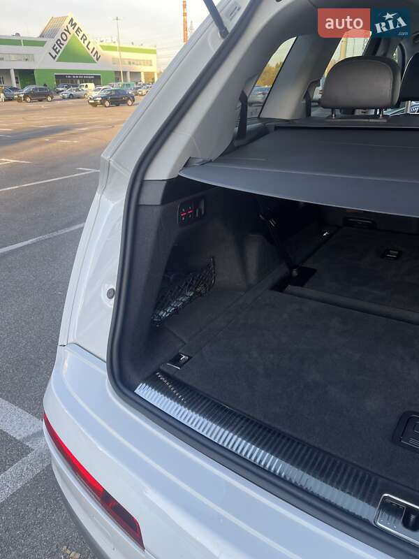 Внедорожник / Кроссовер Audi Q7 2017 в Киеве фото 10 Внедорожник / Кроссовер Audi Q7 2017 в Киеве