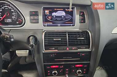 Внедорожник / Кроссовер Audi Q7 2012 в 